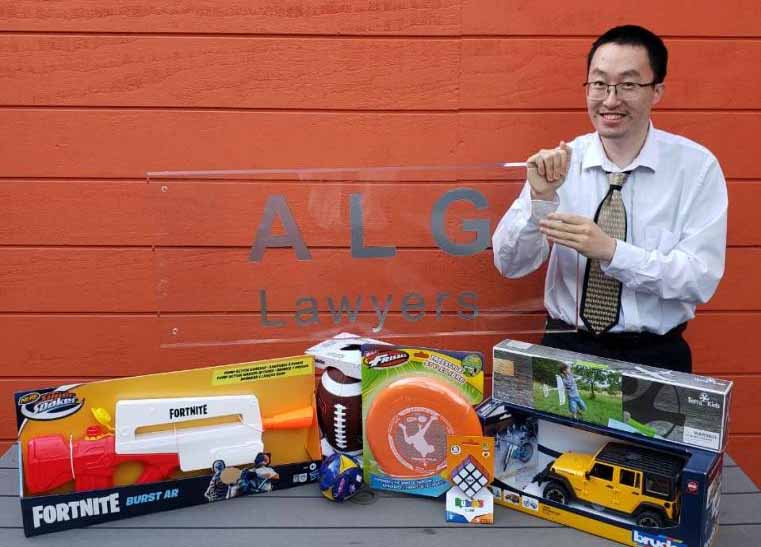 ALG Lawyer donates toys